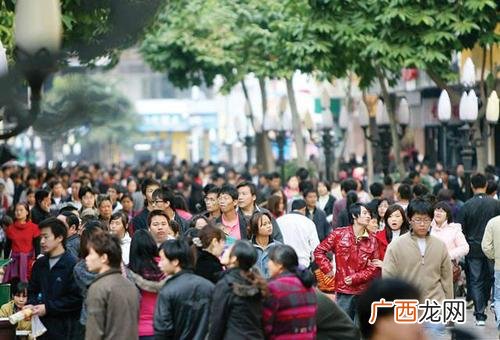 实体店不好做电商又好做么,创业做实体还是电商