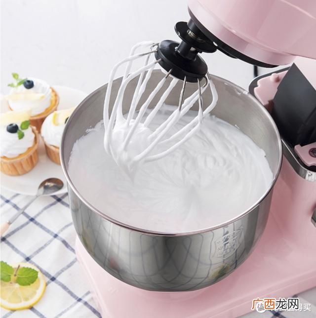 做蛋糕的设备需要多少钱 做蛋糕投资多少钱