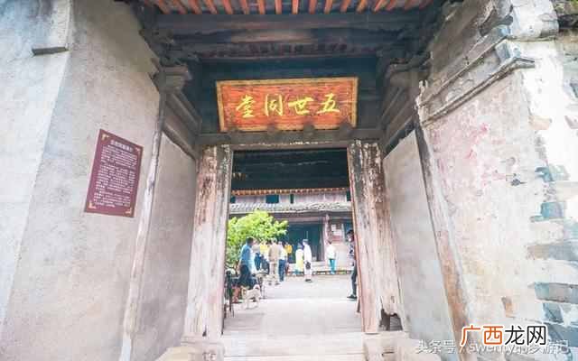 摆地摊卖袜子什么地方好卖(4种最适合人穿的袜