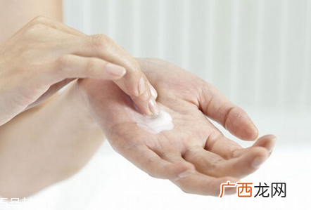 身体乳怎么用效果好 身体乳使用要避开伤口