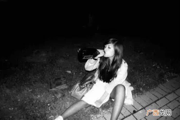 16句让人伤感心碎的个性签名 心碎的个性签名