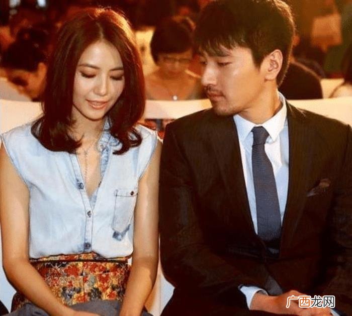 眼神纯净得像个孩子 眼神纯净如孩童的女生