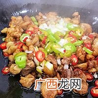 爆炒鸡丁