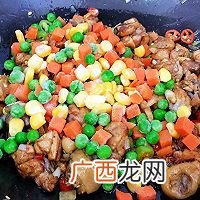 爆炒鸡丁
