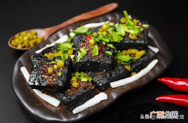 网红小吃摆摊,最暴利的摆摊小吃适合一个人做的生意