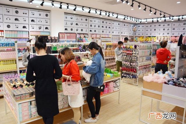 5元一件衣服进货渠道 2元店批发货源义乌