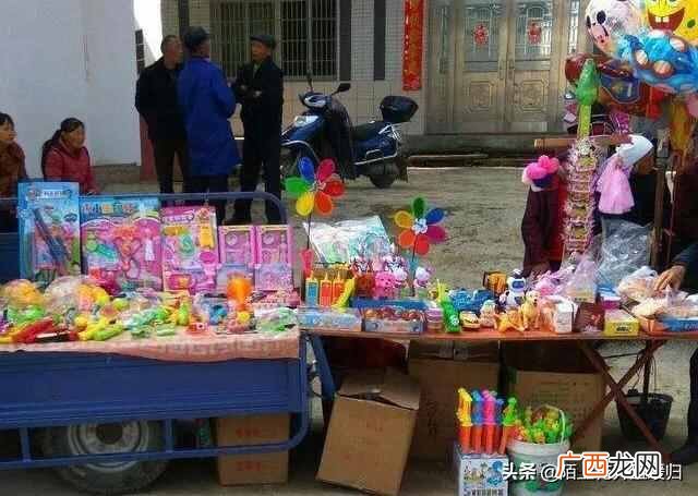 冬天步行街什么好卖（盘点三个适合冬天摆地摊