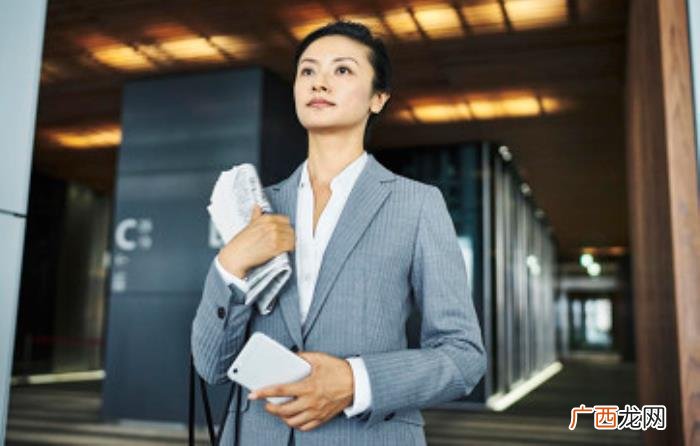 有思想的女孩难掌控,有思想的女人才有气场