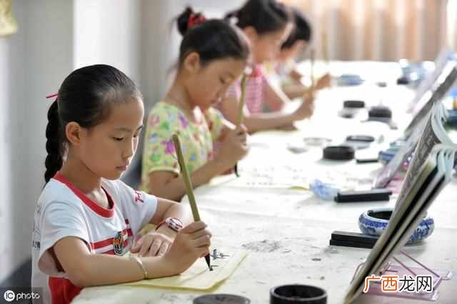 学生暑假在家干点什么赚钱（小学生暑假在家四