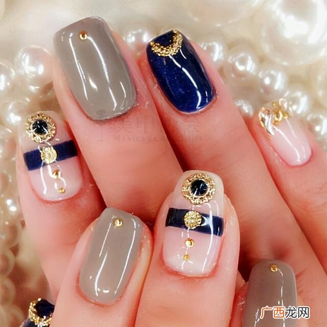 15种最适合女性的职业 40岁女人学什么挣钱快