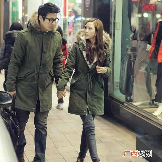 女生军绿色外套怎么搭配围巾（3个搭配技巧让你