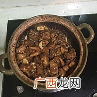 粤菜啫啫鸡煲