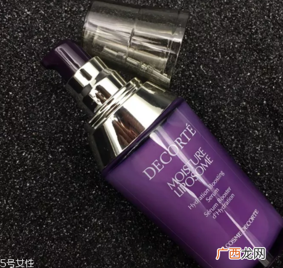 水前精华和水后精华的区别 两者作用完全不同