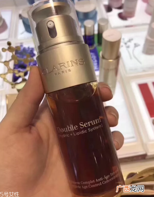 水前精华和水后精华的区别 两者作用完全不同