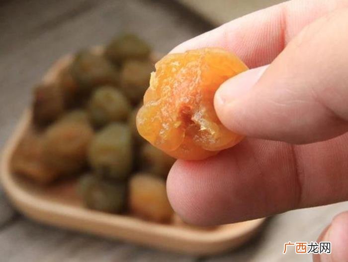 孕妇皮肤光滑怀男孩，孕妇怀的男孩还是女孩
