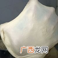蔓越莓椰蓉花环面包