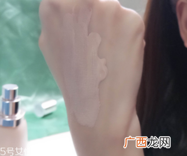 lamer粉底液怎么样？lamer粉底液试色