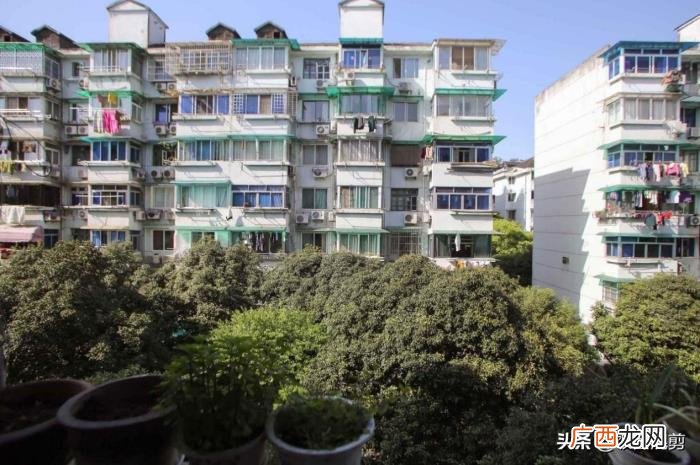 我每月还给她5000生活费 妻子有收入丈夫要给生活费吗