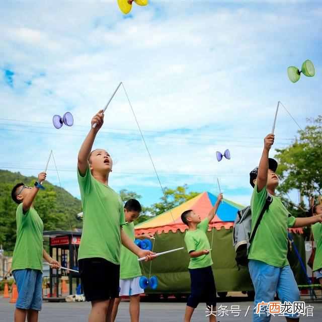单头空竹怎么玩（单头空竹与双头空竹有什么区