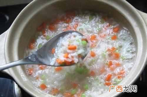 海虾怎么做给宝宝吃（婴儿吃河虾好还是海虾好