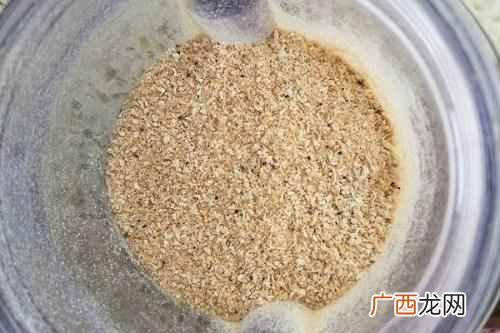 海虾怎么做给宝宝吃（婴儿吃河虾好还是海虾好
