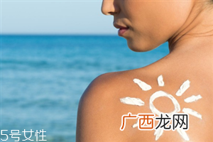 防晒霜为什么不能直接涂 容易堵塞毛孔