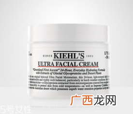 面霜过期半年还能用吗 过期面霜易长痘