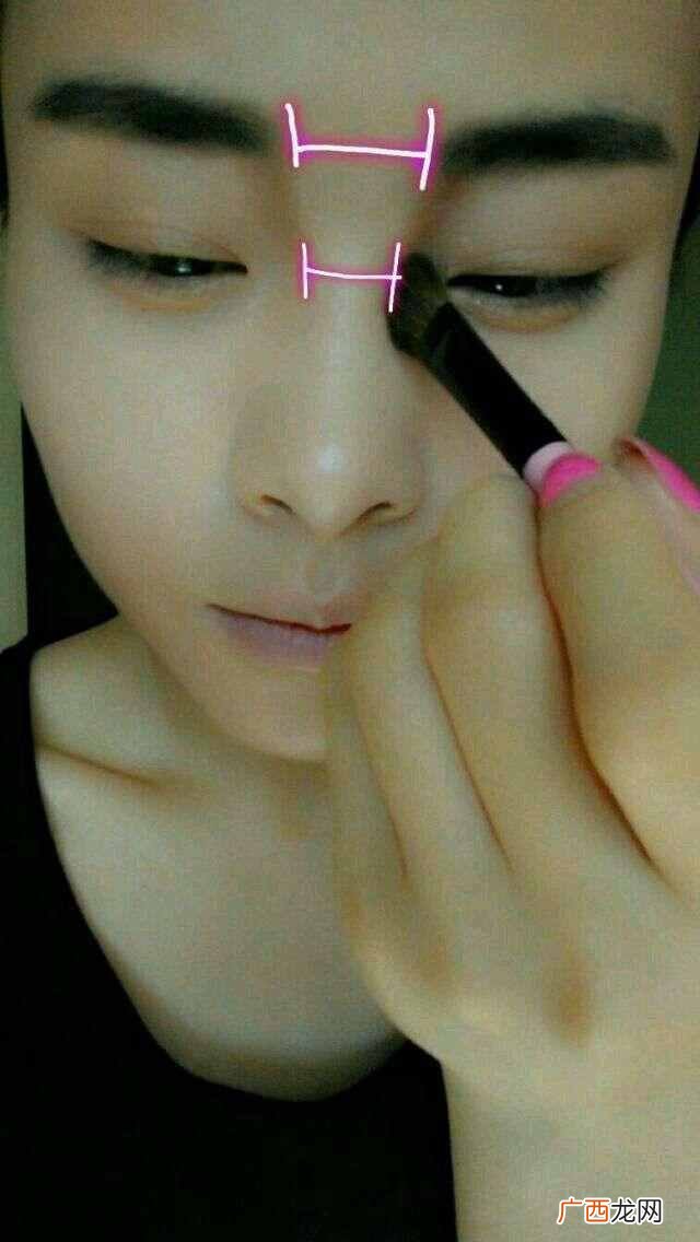 正确捏鼻子的动态图 怎么使鼻子变小变挺