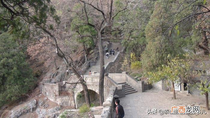 为什么夫妻不能爬泰山，情侣登泰山后真的会分手吗