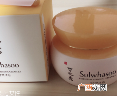 面霜和素颜霜可以同时用吗？面霜用量不要太多