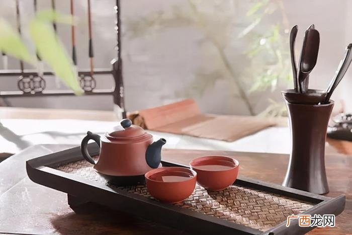 享受生活中片刻的惬意 享受一杯茶的说说