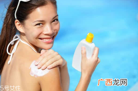 油性皮肤适合什么防晒产品 油痘皮的面部防晒推荐