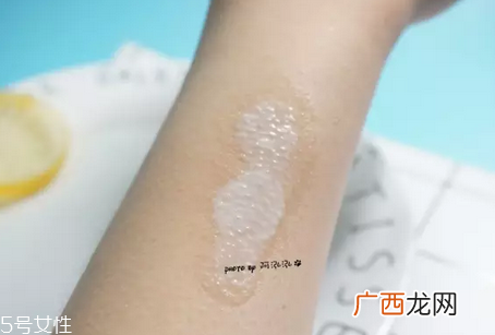 户外防晒霜哪个牌子好 户外使用防晒喷雾更方便