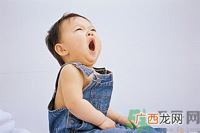 婴儿大便是绿色的怎么办婴幼儿常见的肠胃疾病