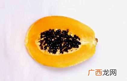 脚臭用什么泡脚 怎么治疗脚臭最管用