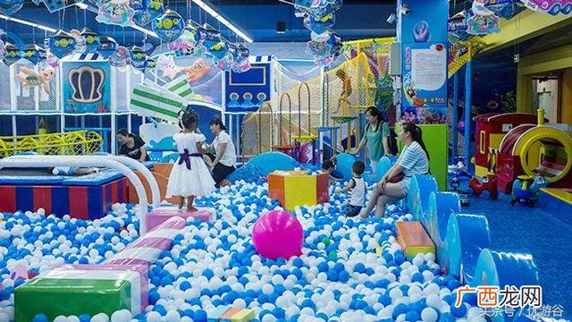 室内游乐园设备厂 儿童游乐园设备价格