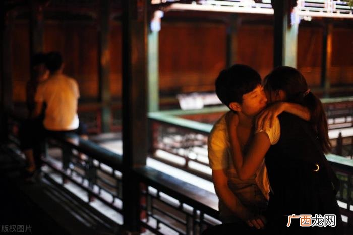 耍点手段挽回男朋友，挽回男朋友最有效的方法