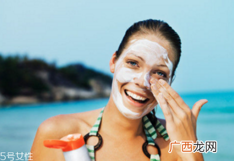 什么样的防晒霜容易堵塞毛孔 这样使用防晒霜不容易堵塞毛孔