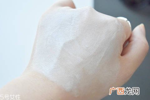 素颜霜适合哪个年龄段用 dr.jart v7素颜霜真假辨别方法