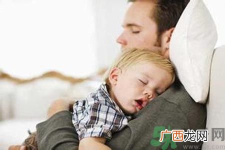 睡觉流口水是什么原因？睡觉流口水怎么办？