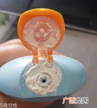 资生堂防晒霜和怡思丁isdin防晒霜哪个好 满满的防晒干货