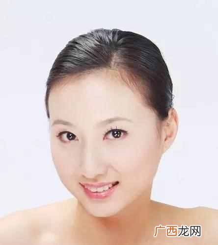 睡醒眼袋肿是什么原因引起的（下眼袋肿了有点