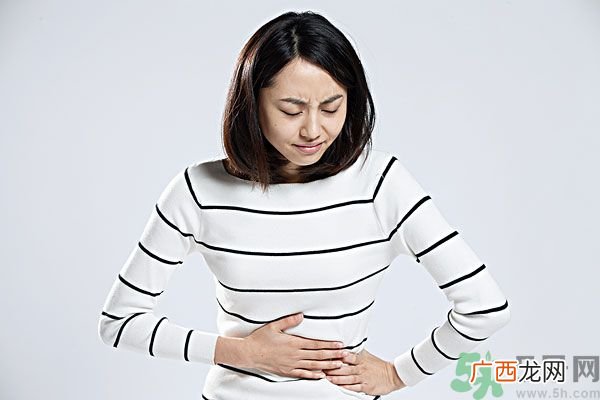 一生气就胃疼是怎么回事啊？生气胃疼怎样快速缓解？