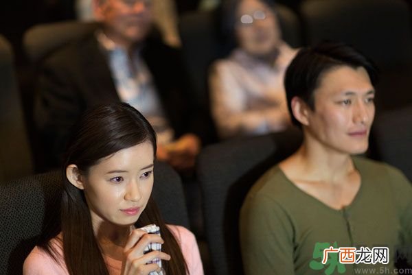 一生气就流眼泪是怎么回事？生气流泪怎么办？