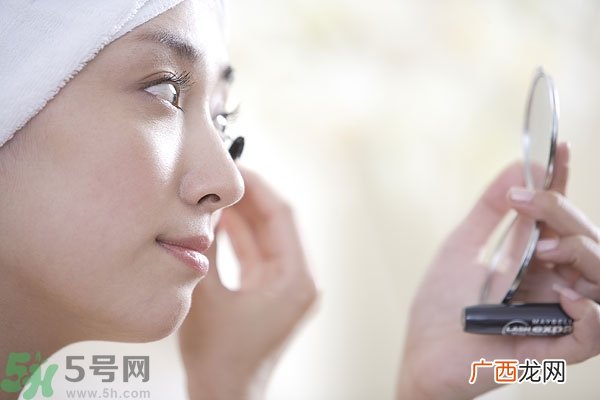 熬夜流鼻血是怎么回事？熬夜流鼻血怎么办？