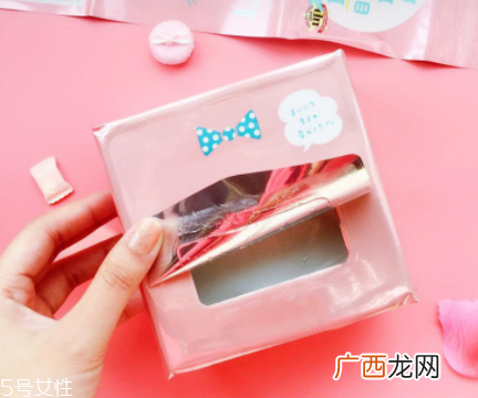 露露伦面膜用完要洗吗？补水面膜无需清洗