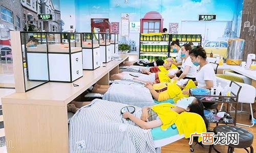 汽车美容店加盟品牌需要多少钱,开家汽车美容店大概投资多少-