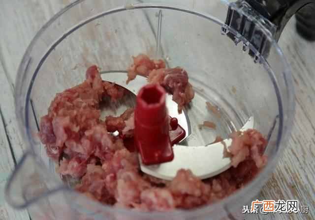 饺子馅怎么做才有汤汁（新手开饺子馆注意事项