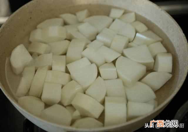 饺子馅怎么做才有汤汁（新手开饺子馆注意事项