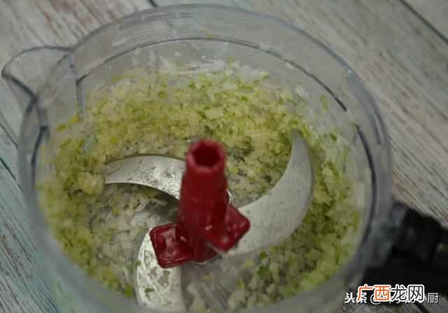 饺子馅怎么做才有汤汁（新手开饺子馆注意事项